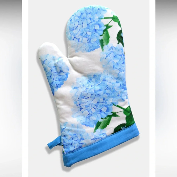 Two Hydrangea Oven Mitts 100% Cotton - Picture 1 of 4